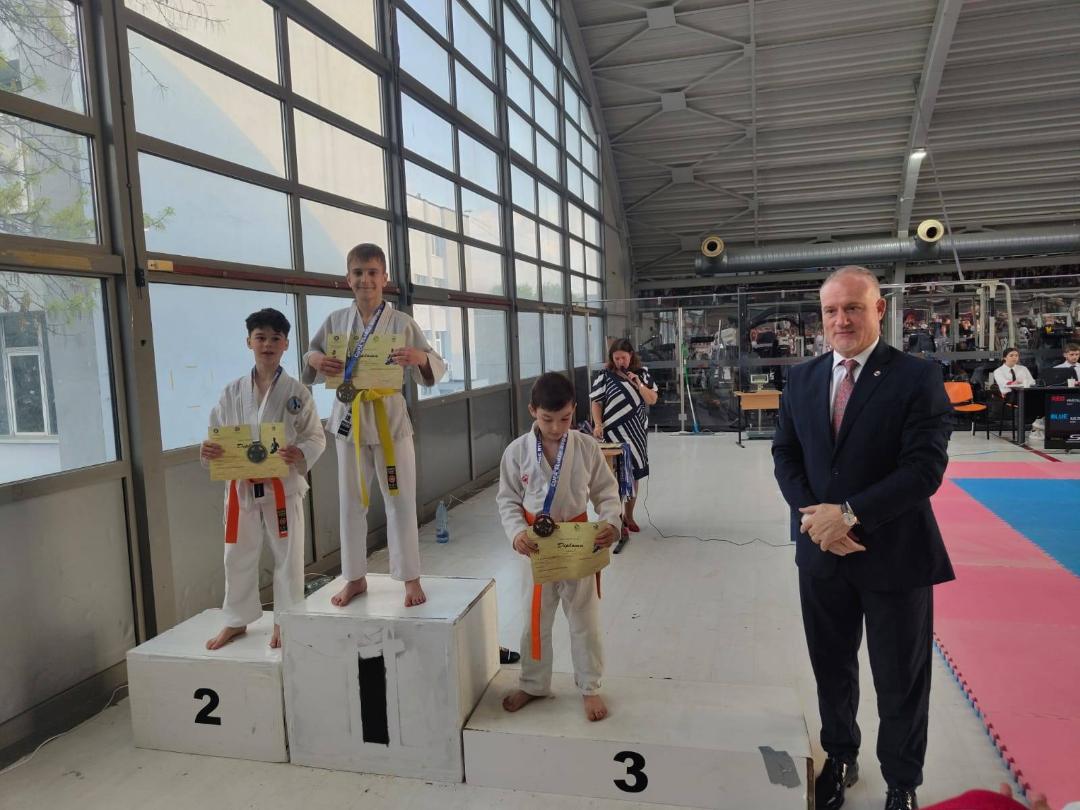 Inca 16 medalii castigate de sportivii de la Aquila Giurgiu